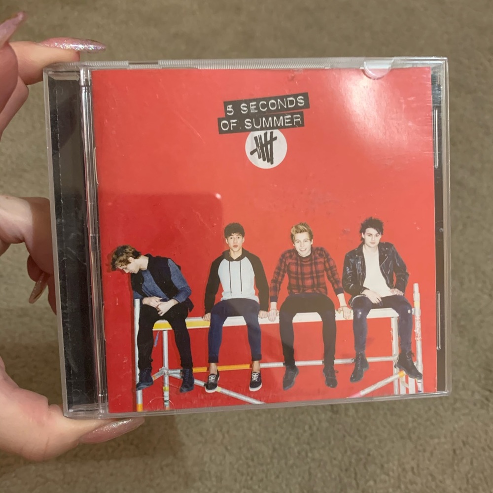 5SOS CDS